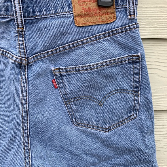 Levi’s Jean Shorts - Picture 2 of 4